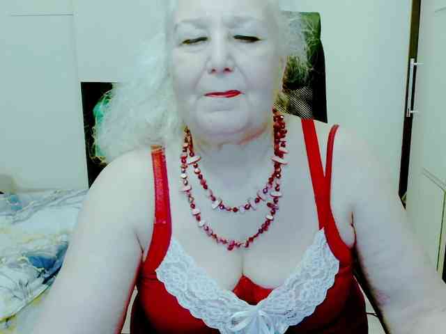 Model: GrannyWants