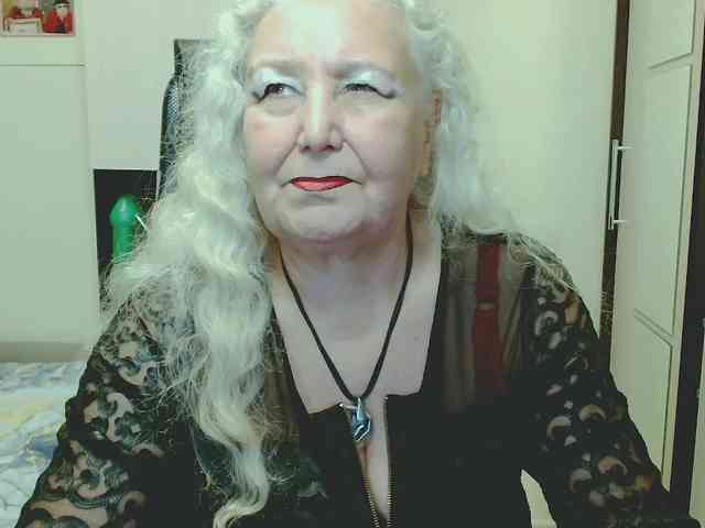 Model: GrannyWants