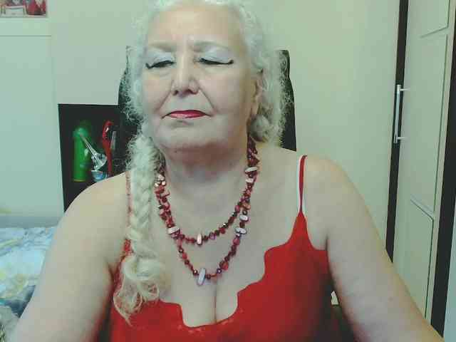 Model: GrannyWants