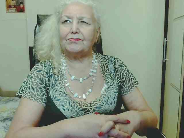 Model: GrannyWants