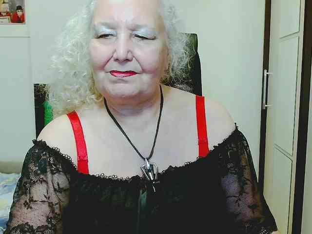 Model: GrannyWants