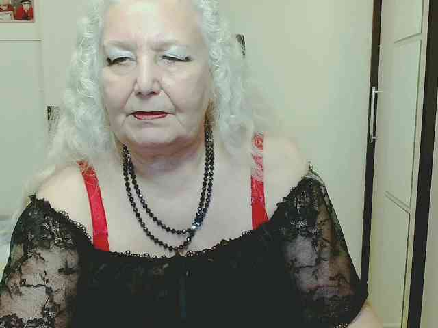 Model: GrannyWants