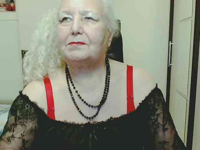 Model: GrannyWants