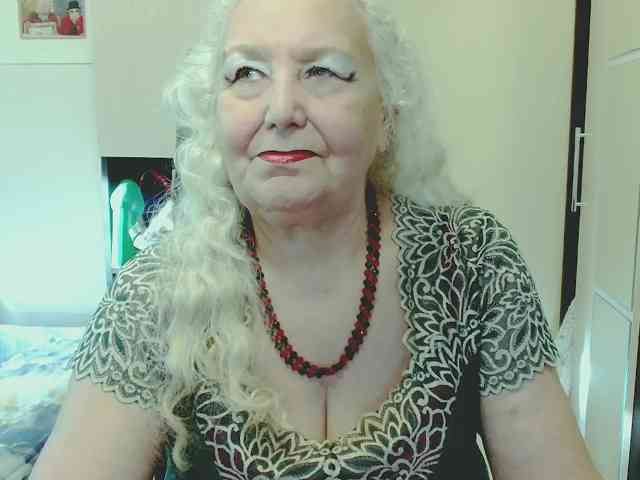 Model: GrannyWants