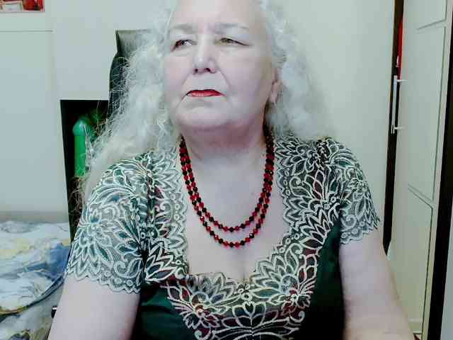 Model: GrannyWants