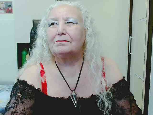 Model: GrannyWants