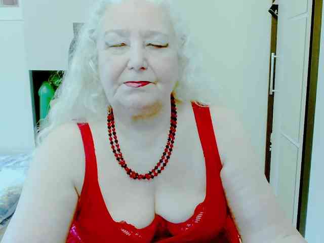 Model: GrannyWants