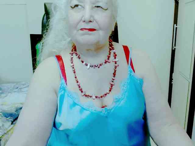 Model: GrannyWants