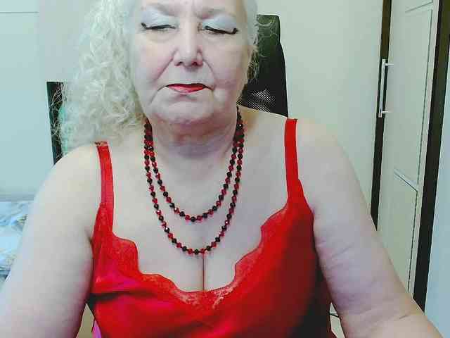 Model: GrannyWants