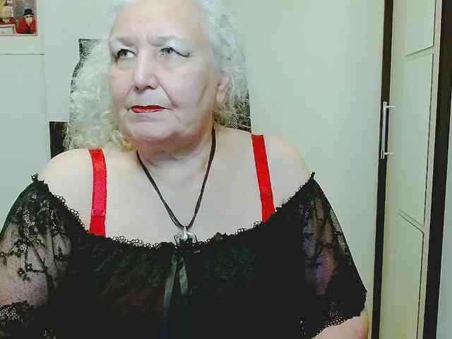 Model: GrannyWants