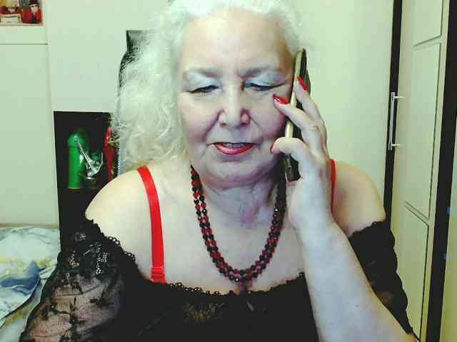 Model: GrannyWants