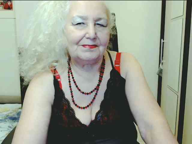 Model: GrannyWants
