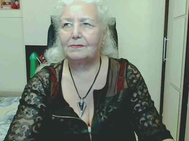 Model: GrannyWants