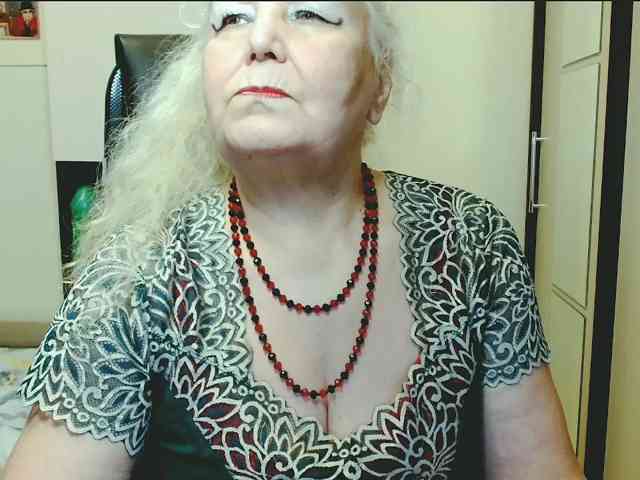 Model: GrannyWants