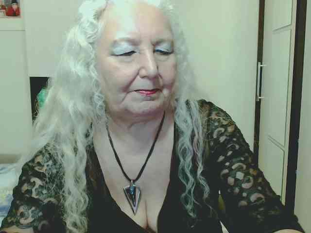 GrannyWants webcam