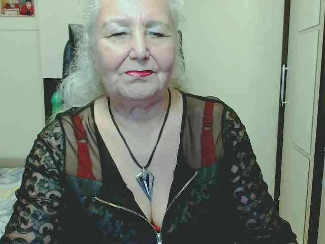Model: GrannyWants