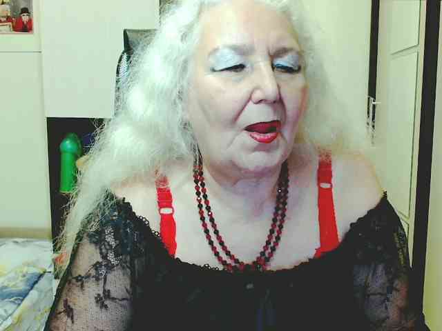 Model: GrannyWants