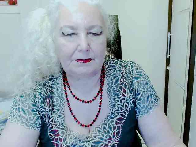 Model: GrannyWants
