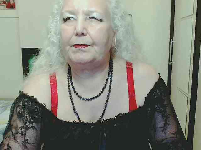 Model: GrannyWants