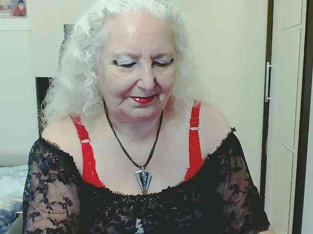Model: GrannyWants