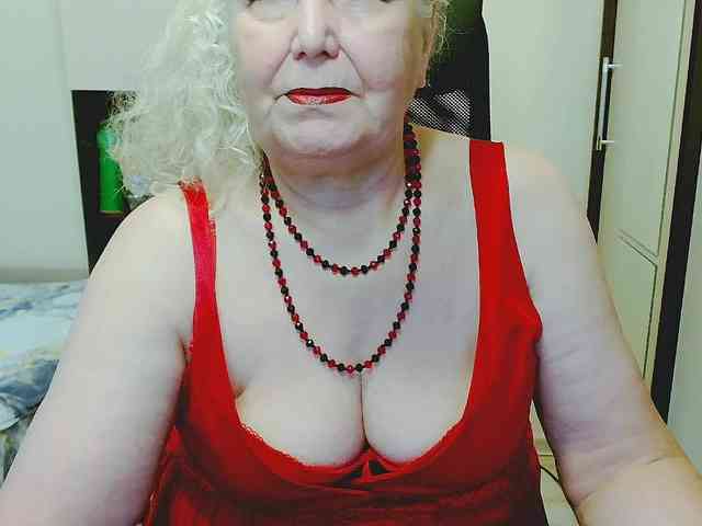 Model: GrannyWants