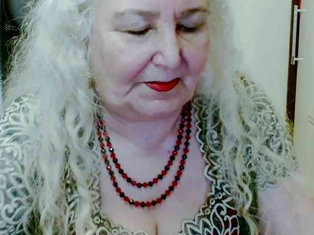 Model: GrannyWants
