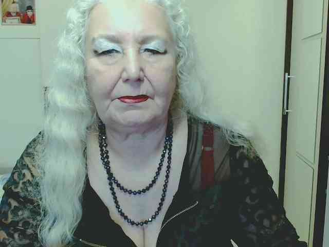 Model: GrannyWants