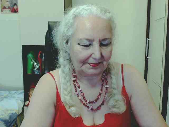 Model: GrannyWants
