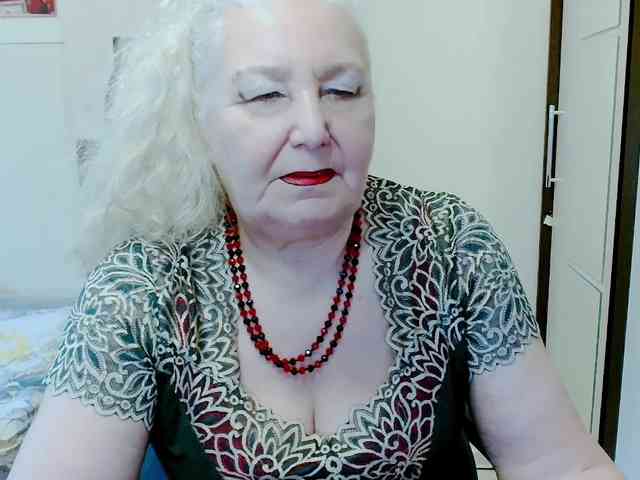 Model: GrannyWants