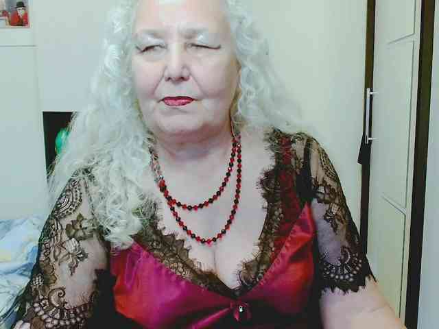 Model: GrannyWants