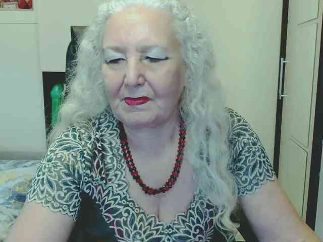Model: GrannyWants
