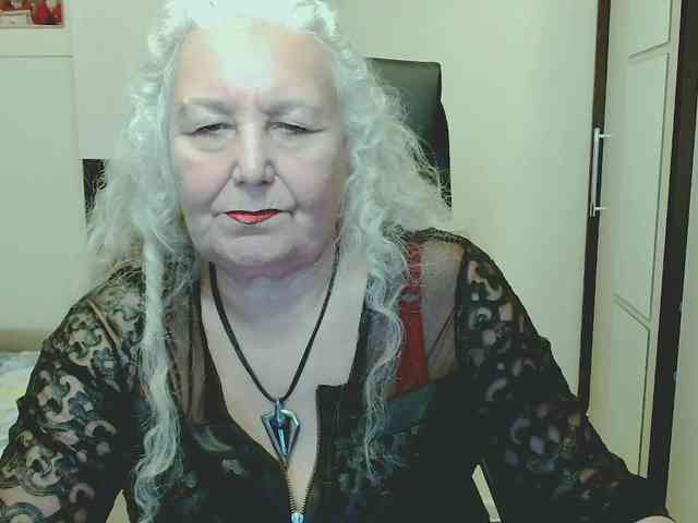 Model: GrannyWants