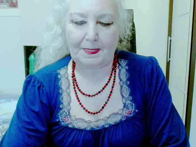 Model: GrannyWants
