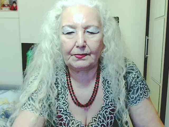 Model: GrannyWants