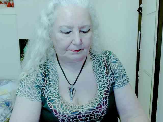 GrannyWants webcam