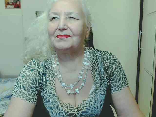 Model: GrannyWants