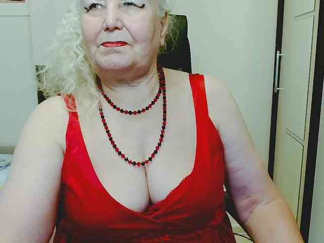 Model: GrannyWants