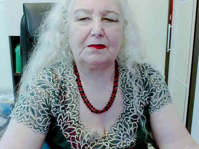 Model: GrannyWants
