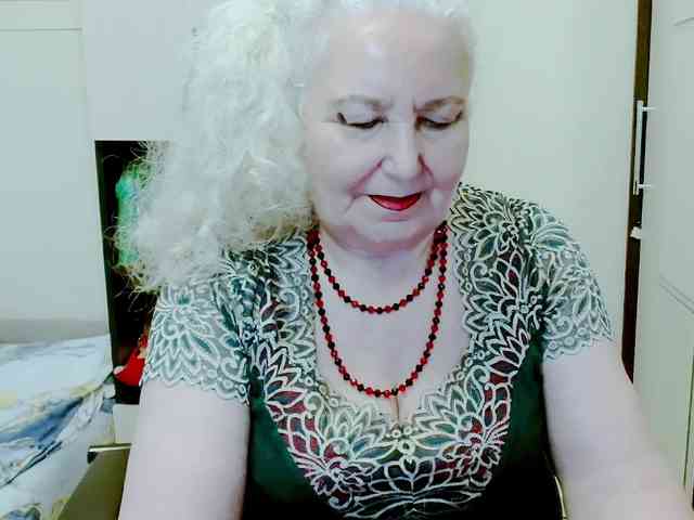 Model: GrannyWants
