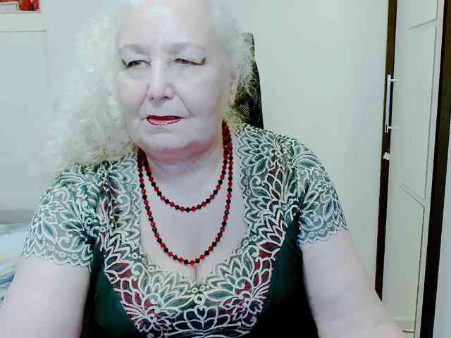 Model: GrannyWants