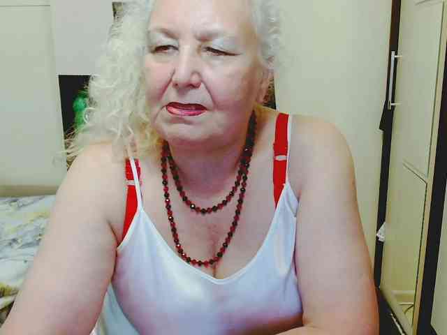Model: GrannyWants