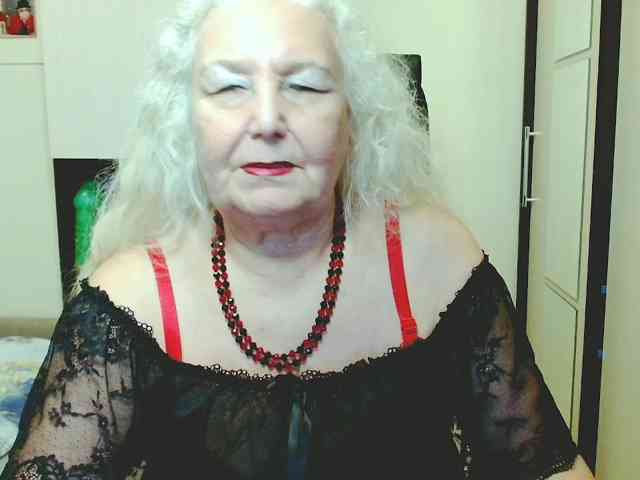 Model: GrannyWants