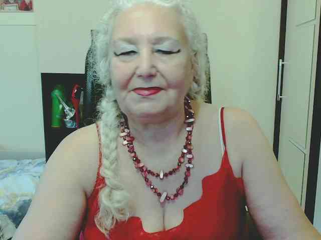 Model: GrannyWants