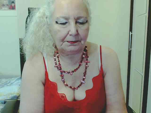 Model: GrannyWants