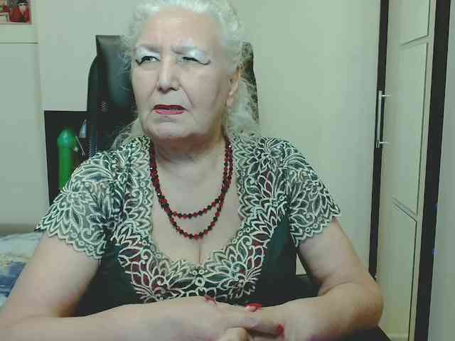 Model: GrannyWants