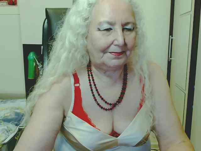 GrannyWants webcam