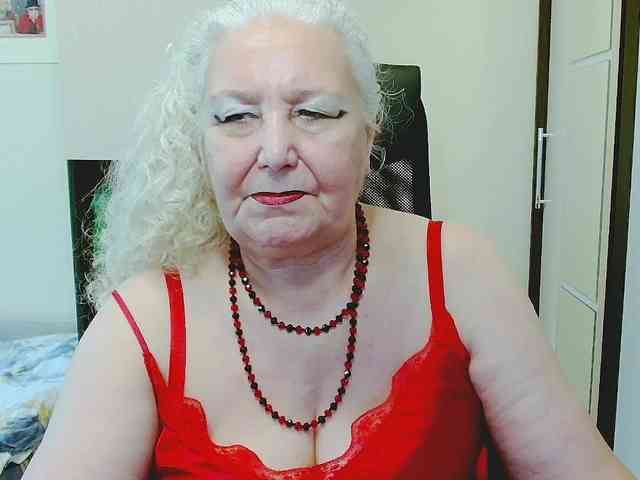 Model: GrannyWants