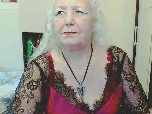 Model: GrannyWants