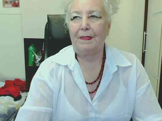 grannywants Live Webcam on BongaCams