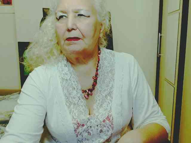 Model: GrannyWants